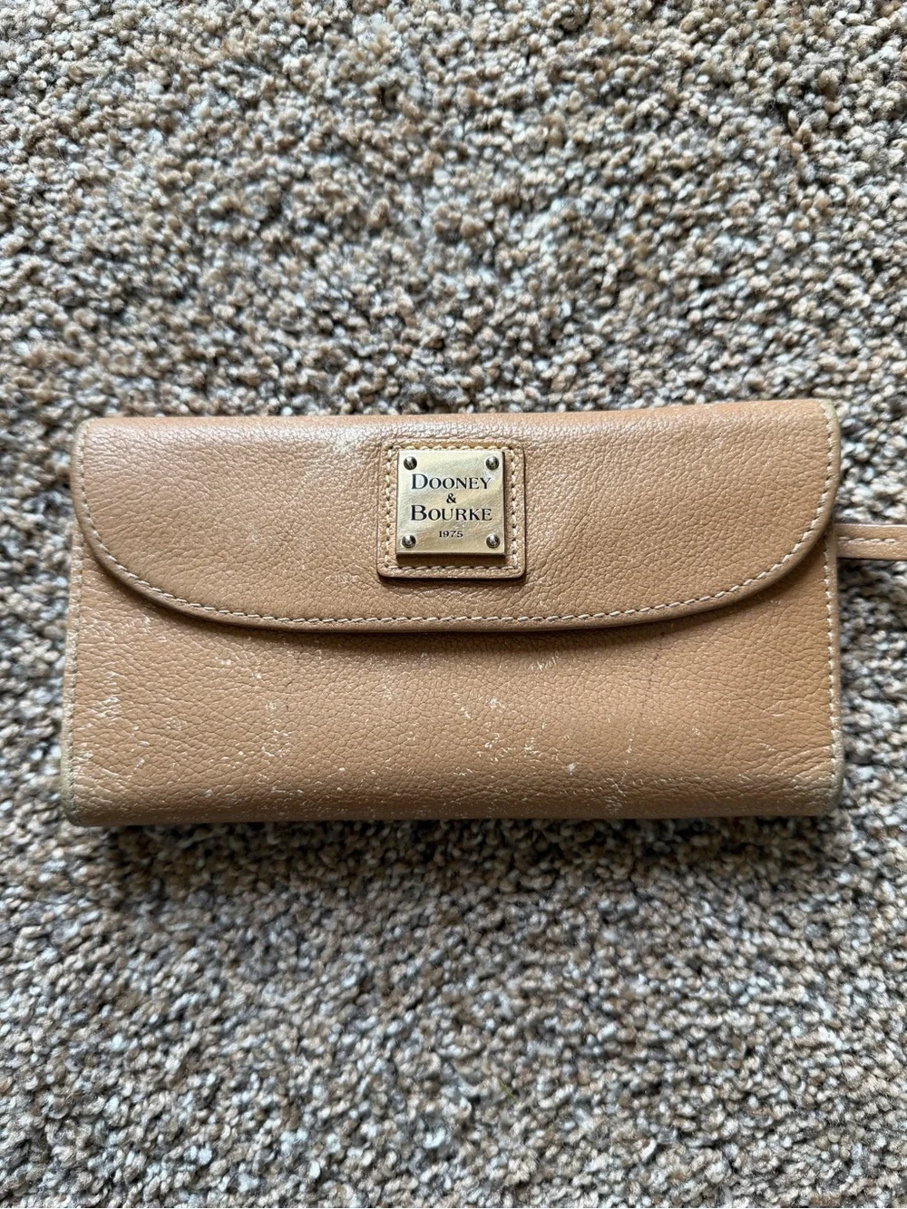 DOONEY & BOURKE Tan Pebble Leather Wallet